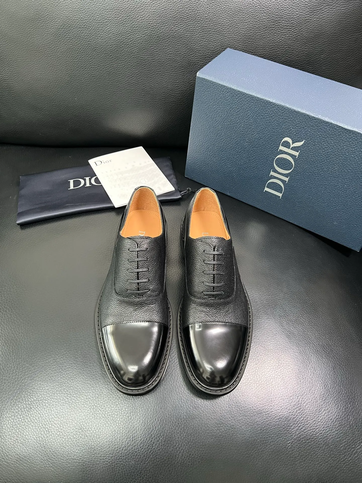 Men's shoes 💰940 Dior top purchasing agent, synchronized with Dior counters, original factory configuration, imported Italian cowhide, fully imported water-dyed cowhide lining, sole: original factory special supply, original sole super comfortable, original factory follow-up order 🔍🔍High quality, welcome to compare, code number 39-44 (can be ordered 38 45 46) 85868